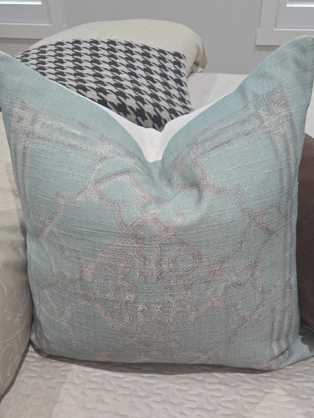 Co 415 Pressed Tin Pillow Oyster Bay, 21